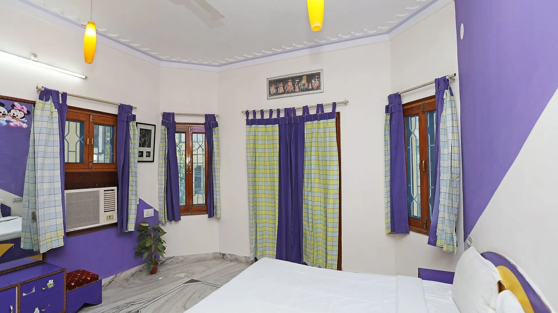 Διαμέρισμα Oyo Home 9773 Classic 3Bhk Villa Near Goverdhan Lake Ουνταϊπούρ