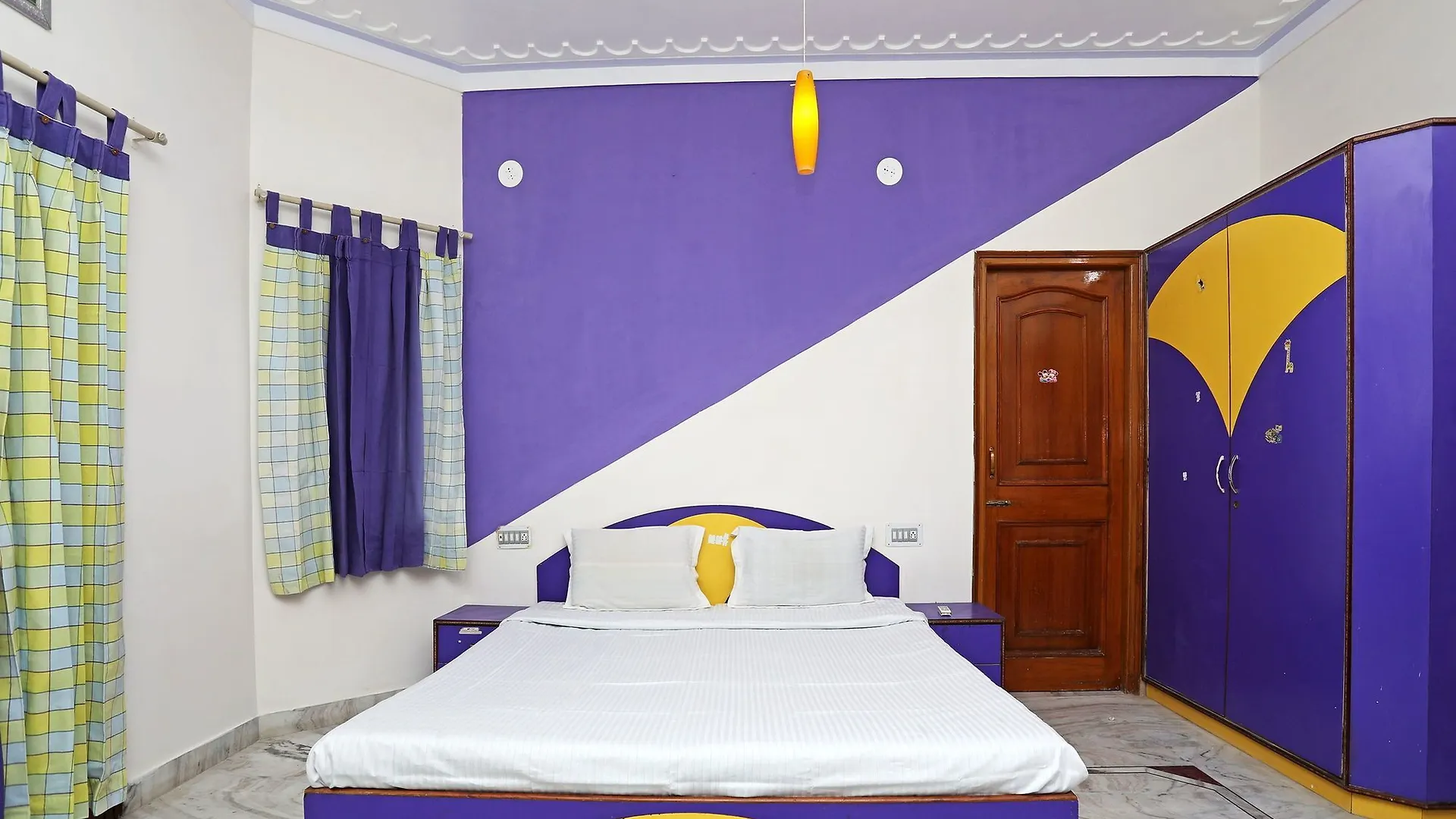 Oyo Home 9773 Classic 3Bhk Villa Near Goverdhan Lake Ουνταϊπούρ